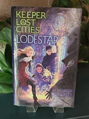 Keeper of the Lost Cities: Lodestar Book 5 by Shannon Messenger
